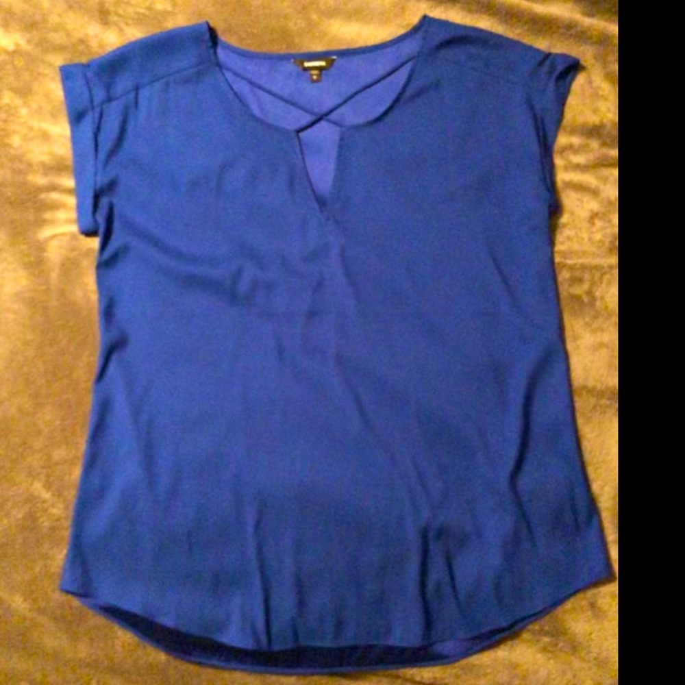 Blue Express top